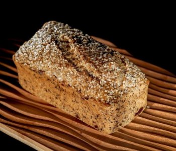 Düşük Karbonhidratlı Lezzet: Susamlı Tohumlu Ketojenik Ekmek!